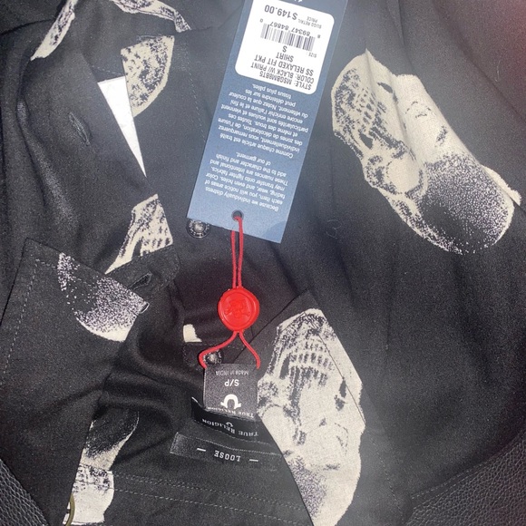 True Religion short sleeve button up - Picture 6 of 6